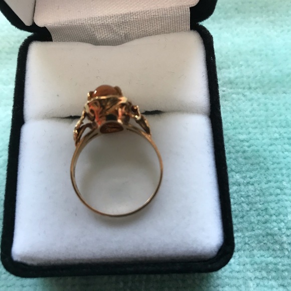 Lovely classic yellow opal ring 🌈 - Picture 3 of 4